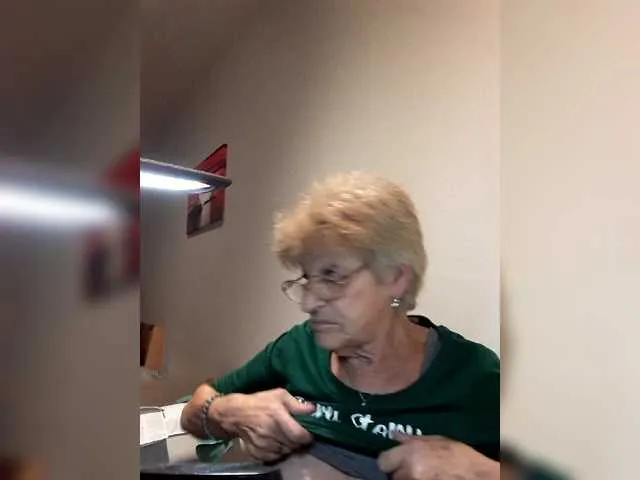 Live sex webcam photo for Reife-dame #276614929