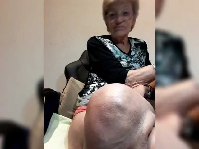 Live sex webcam photo for Reife-dame #276643118