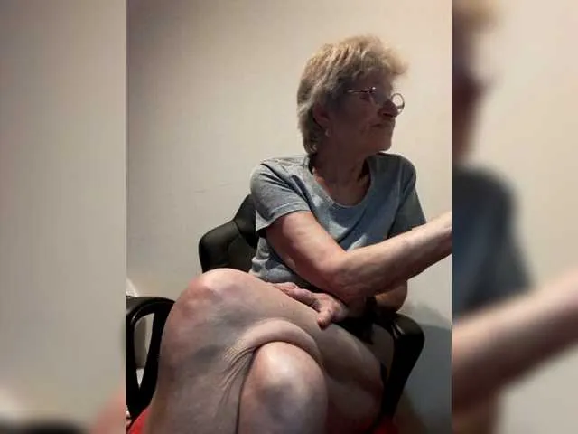 Live sex webcam photo for Reife-dame #276727008