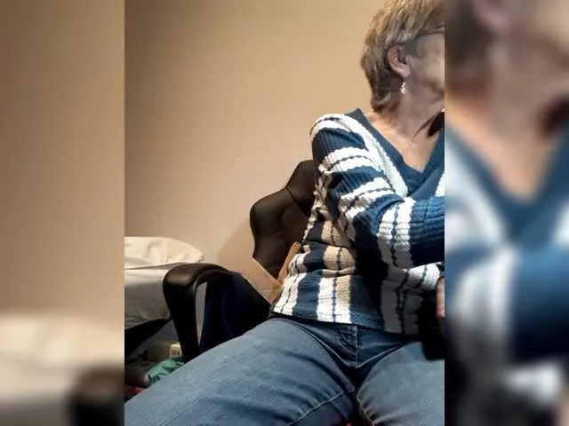 Live sex webcam photo for Reife-dame #277019096