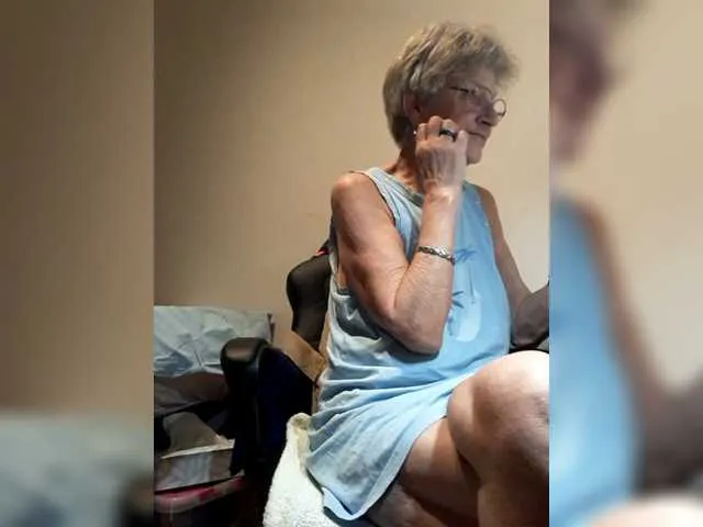 Live sex webcam photo for Reife-dame #277033187