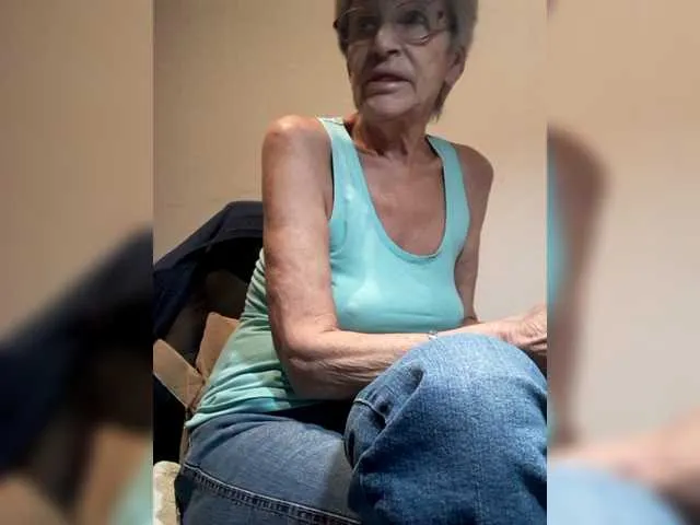 Live sex webcam photo for Reife-dame #277107097