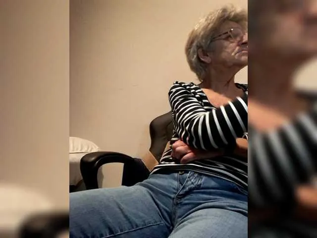 Live sex webcam photo for Reife-dame #277182001