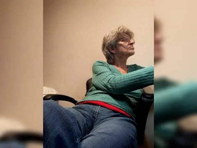 Live sex webcam photo for Reife-dame #277305886