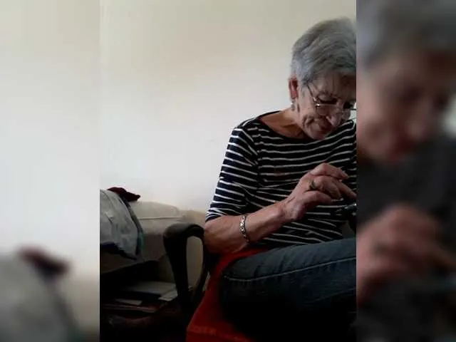 Live sex webcam photo for Reife-dame #277388374