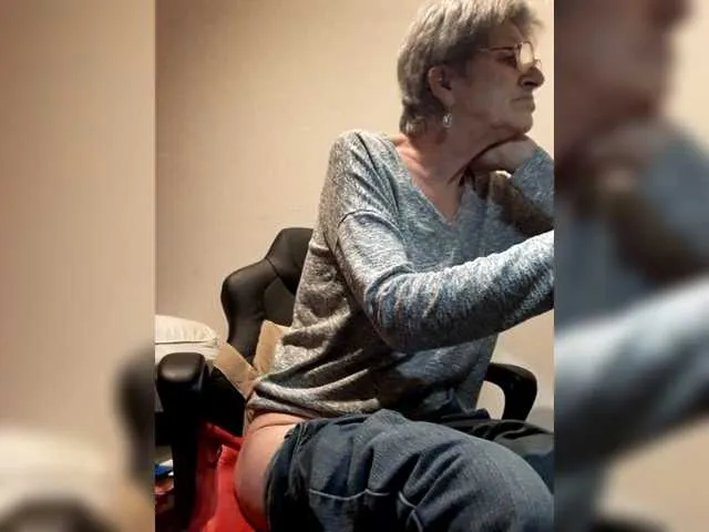 Live sex webcam photo for Reife-dame #277409436