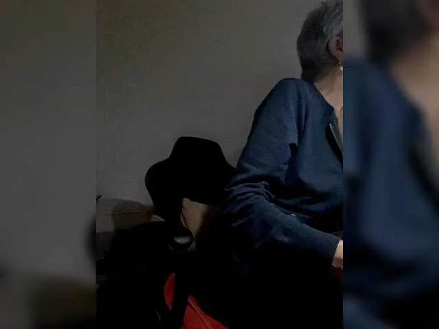 Live sex webcam photo for Reife-dame #277495582