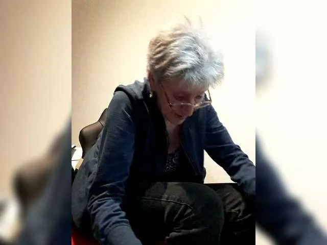 Live sex webcam photo for Reife-dame #277497859