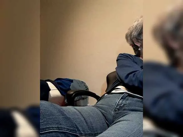 Live sex webcam photo for Reife-dame #277564264