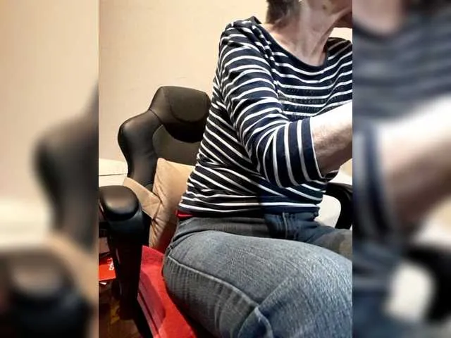 Live sex webcam photo for Reife-dame #277603542