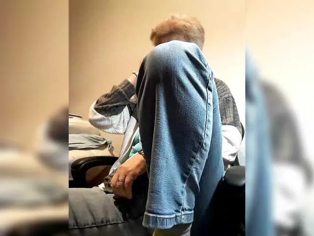 Live sex webcam photo for Reife-dame #290489577