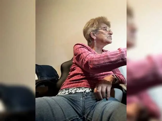 Live sex webcam photo for Reife-dame #292191293