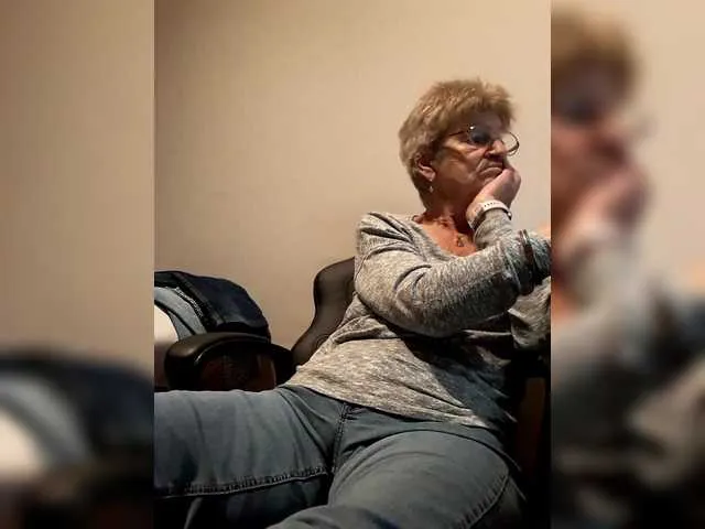 Live sex webcam photo for Reife-dame #292243674