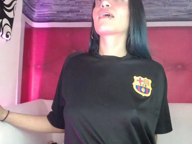 Live sex webcam photo for ReilyMelizza #290500803