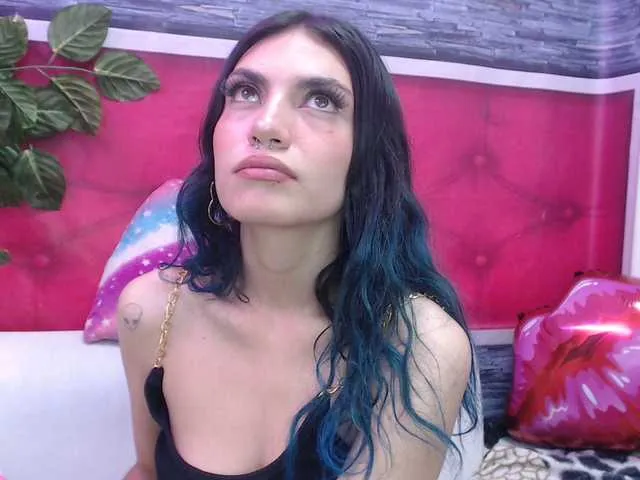 Live sex webcam photo for ReilyMelizza #290583496