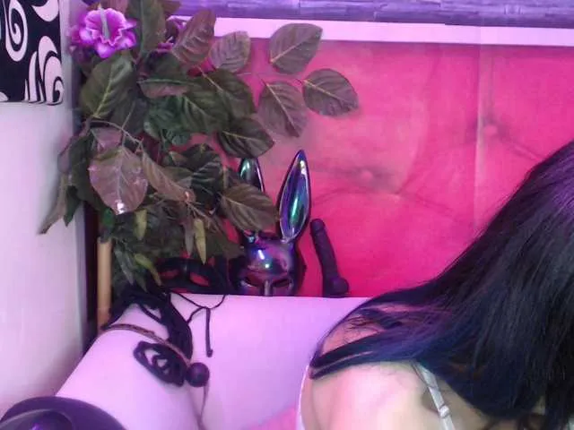 Live sex webcam photo for ReilyMelizza #290593790