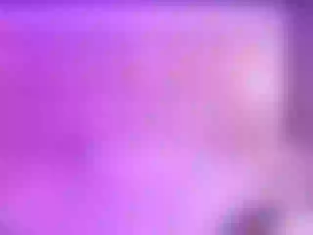 Live sex webcam photo for ReinaMiah #292112621