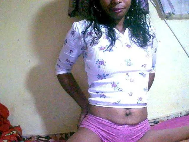 Live sex webcam photo for Reine2delice #291219235