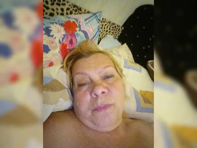 Live sex webcam photo for RelaxOldLady #273970558