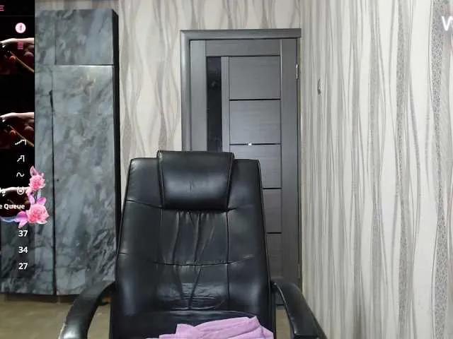 Live sex webcam photo for Rellaxx1 #292300178