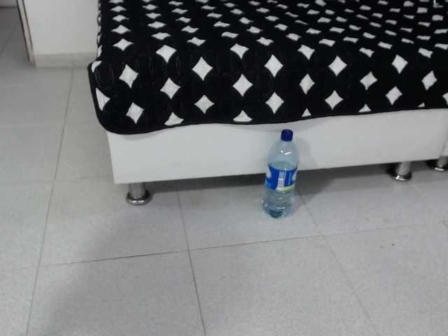 Live sex webcam photo for Renatha-curly #271778150