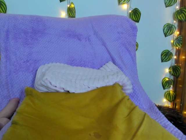 Live sex webcam photo for Renatta-sx #272915849