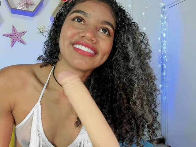 Live sex webcam photo for Renatta-sx #274382509