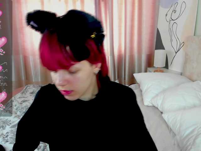 Live sex webcam photo for ReneYolker #291061799