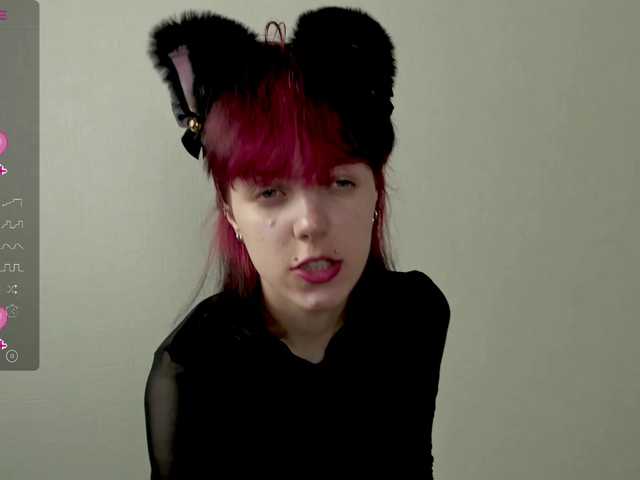 Live sex webcam photo for ReneYolker #291339284