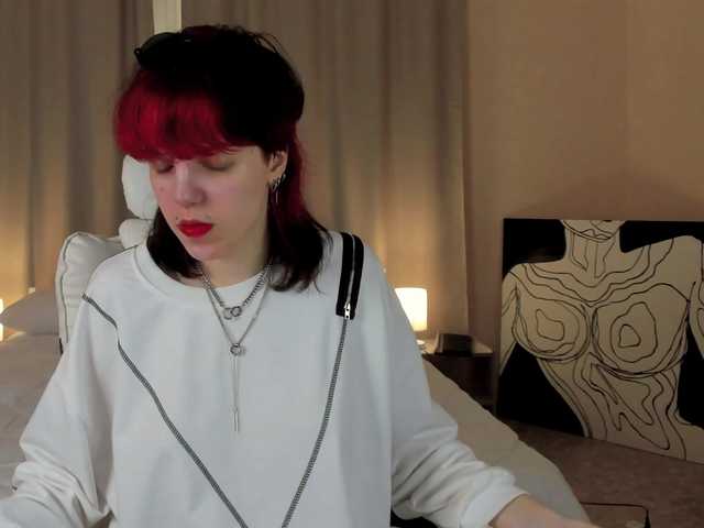 Live sex webcam photo for ReneYolker #291371138