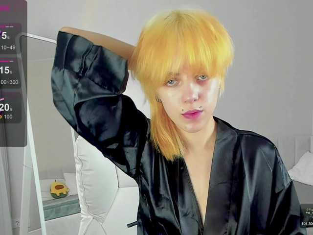 Live sex webcam photo for ReneYolker #292328900