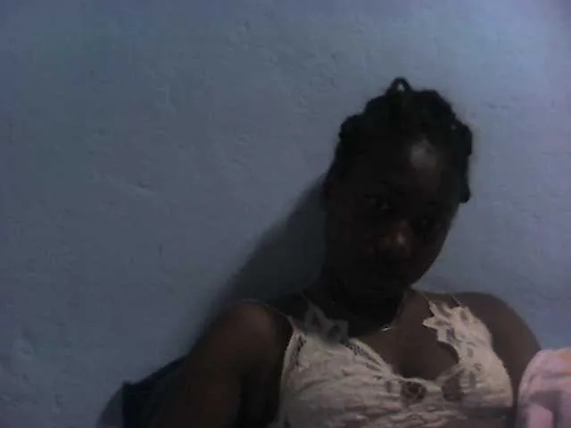 Live sex webcam photo for ReneeGlamour #274643021