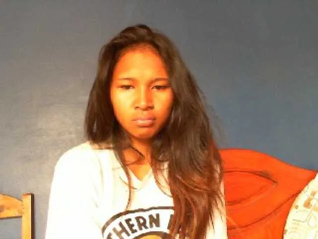 Live sex webcam photo for ReneeGlamour #276184391