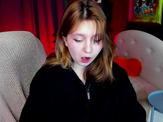 Live sex webcam photo for Renessy #272240197