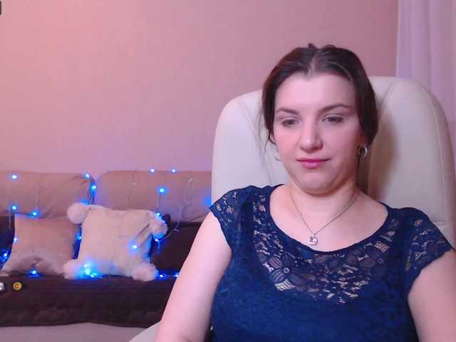 Live sex webcam photo for RennaHart #271727077