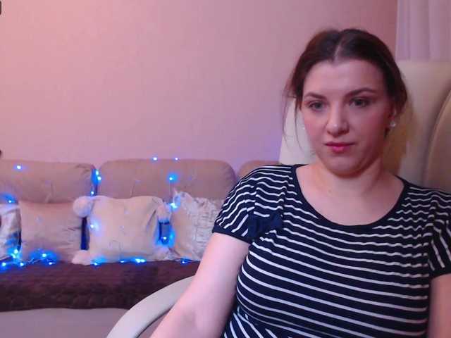 Live sex webcam photo for RennaHart #271872607