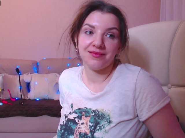 Live sex webcam photo for RennaHart #272192450