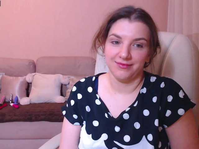 Live sex webcam photo for RennaHart #272221370