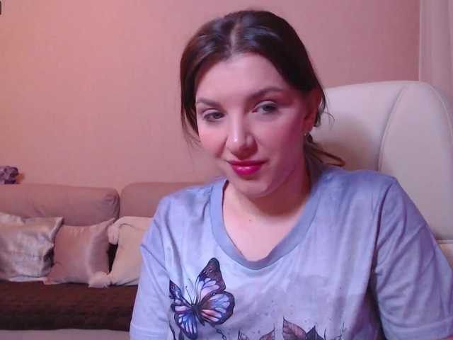 Live sex webcam photo for RennaHart #272453285