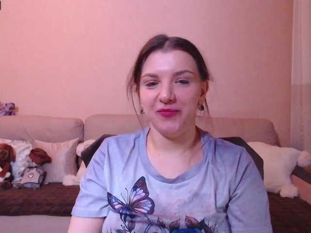 Live sex webcam photo for RennaHart #272649866