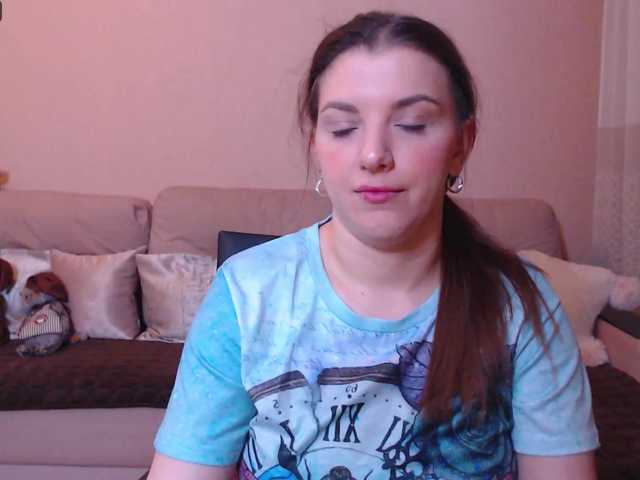 Live sex webcam photo for RennaHart #272834312