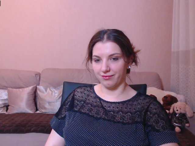 Live sex webcam photo for RennaHart #272915600