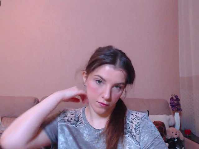 Live sex webcam photo for RennaHart #274082560