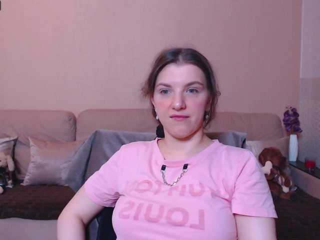 Live sex webcam photo for RennaHart #274203836