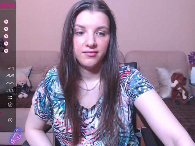 Live sex webcam photo for RennaHart #275465802