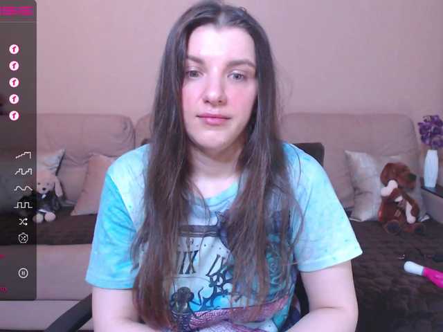 Live sex webcam photo for RennaHart #275483877