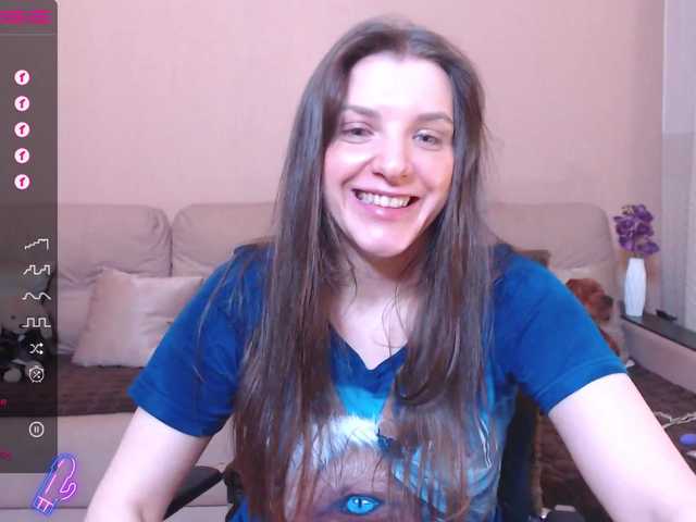 Live sex webcam photo for RennaHart #275495084