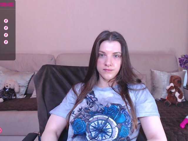Live sex webcam photo for RennaHart #275597269