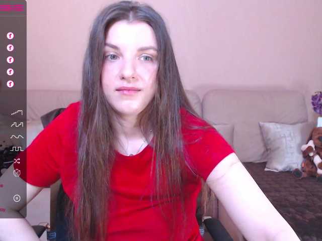 Live sex webcam photo for RennaHart #275703303