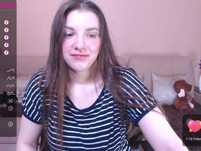 Live sex webcam photo for RennaHart #275730796